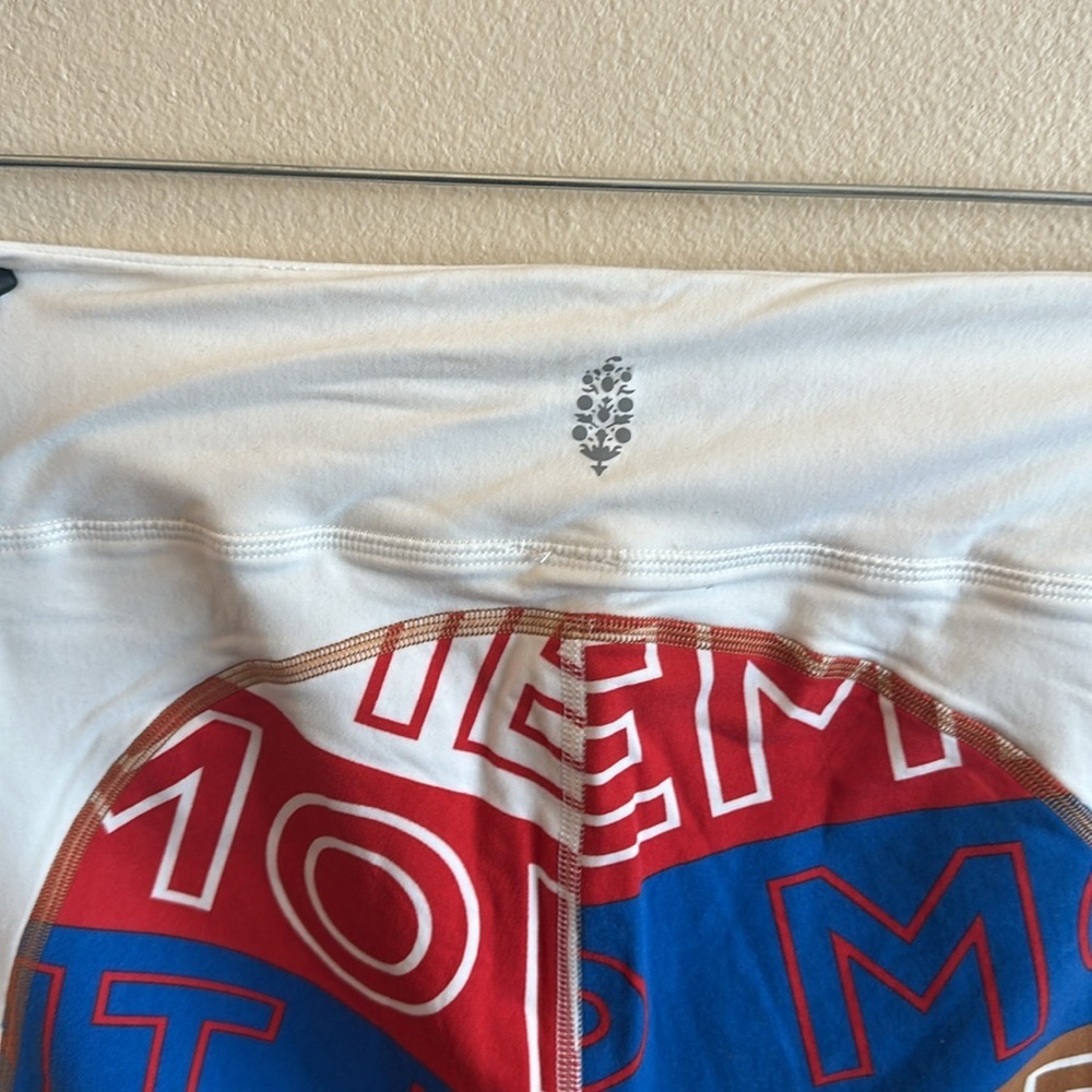 FP Movement Dawn To Dusk Leggings Size XL Red Blue White High Rise Stretchy - Picture 7 of 12